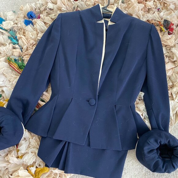 Vintage 1950s Lilli Ann Navy & Cream Suit – Mid-Century Elegance - Picture 1 of 12